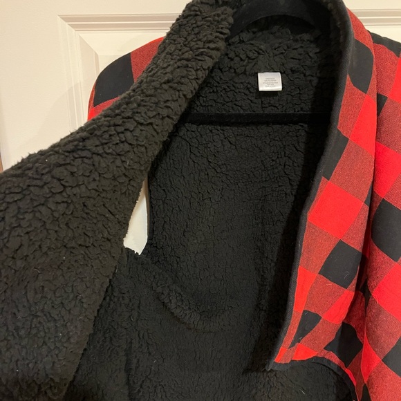 Plaid Vest OS - Picture 3 of 4